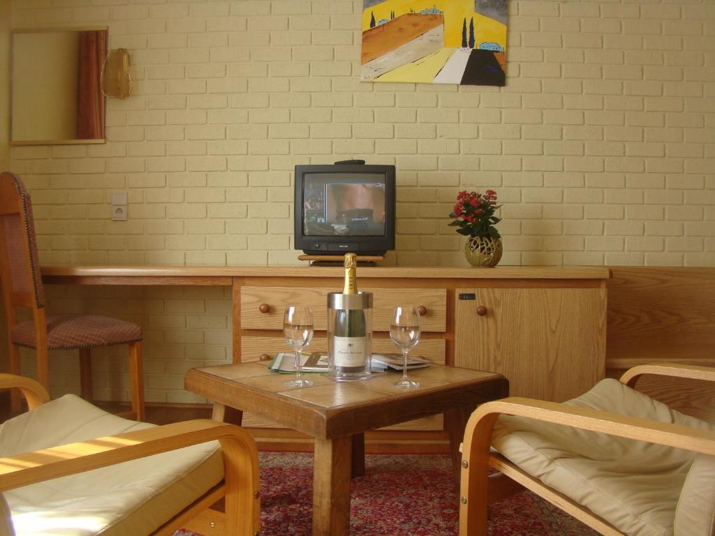 Hotel Restaurant N 4 Martelange Dış mekan fotoğraf